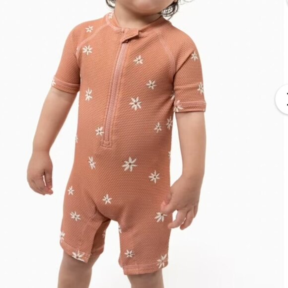 NWT Modern Moments by Gerber Baby Rash Guard Swimsuit Pink Floral Size 12 Months - Picture 1 of 7